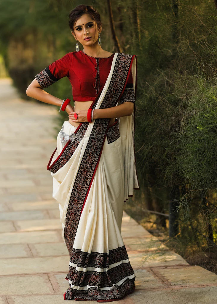 CREAM WITH MAROON BLACK BEAUTIFUL BORDER SAREE