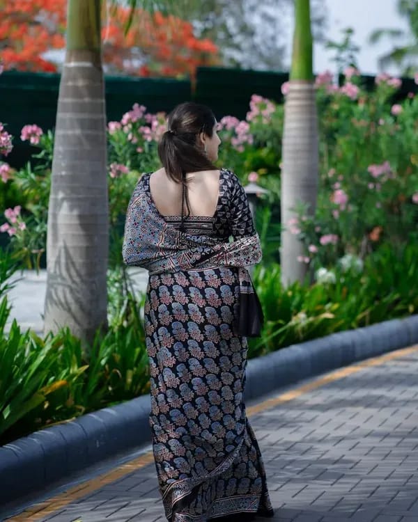 BLACK COLOR AJRAKH FLOWER SAREE