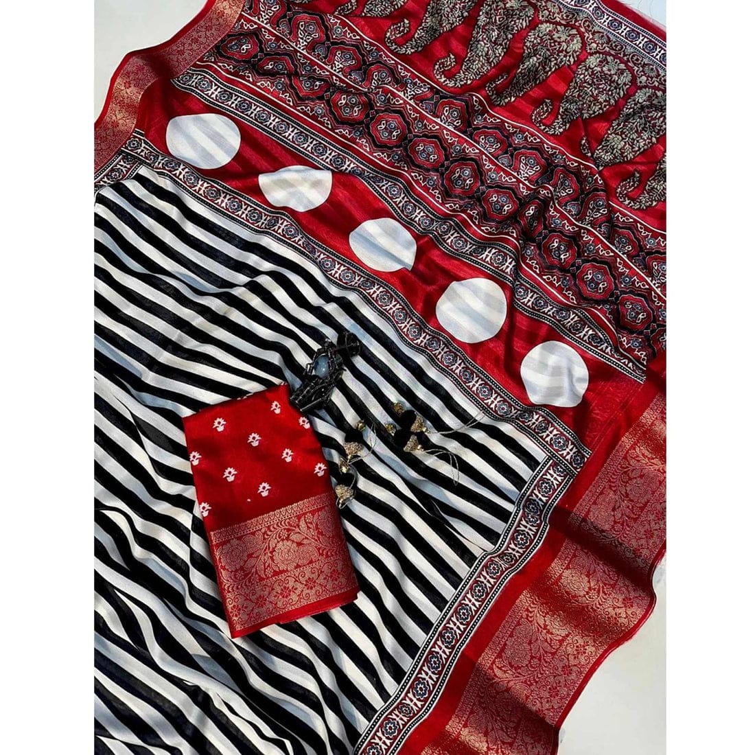 ELEGANT RED AND WHITE AJRAKH PALLU WITH BEAUTIFULL WEVING BORDER SAREE