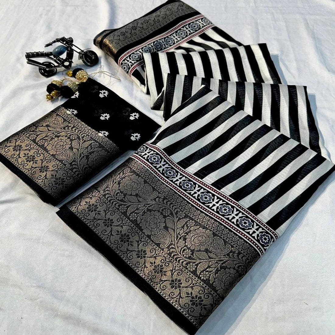 ELEGANT BLACK AND WHITE AJRAKH PALLU WITH BEAUTIFULL WEVING BORDER SAREE